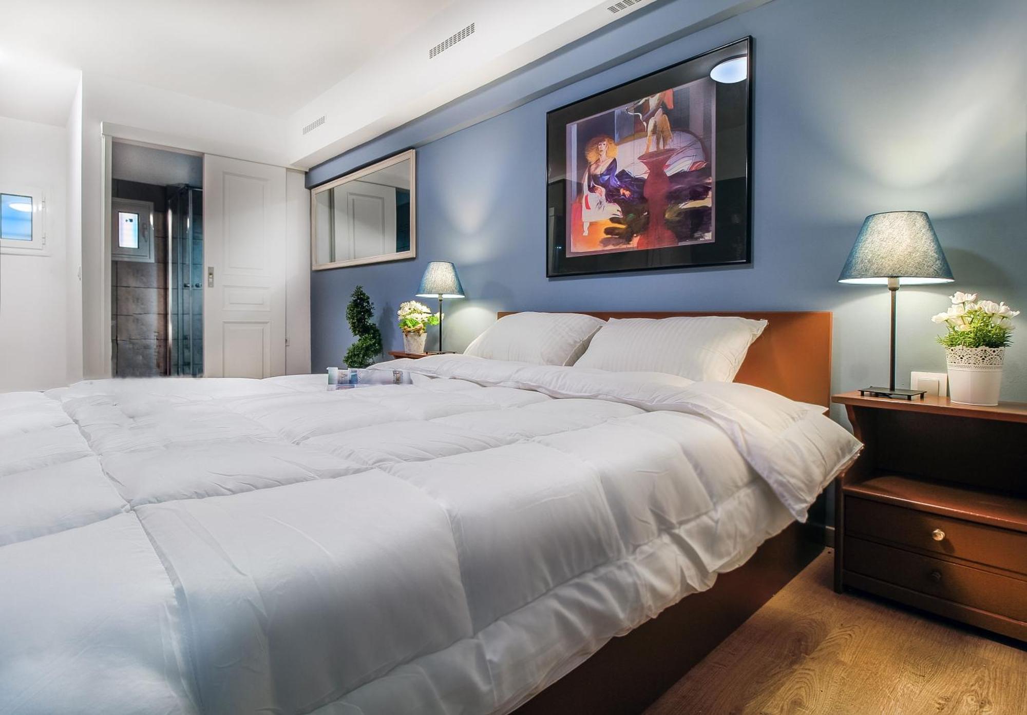 Apartment Cozy In 3 Km From Acropolis, 5km Form The *
