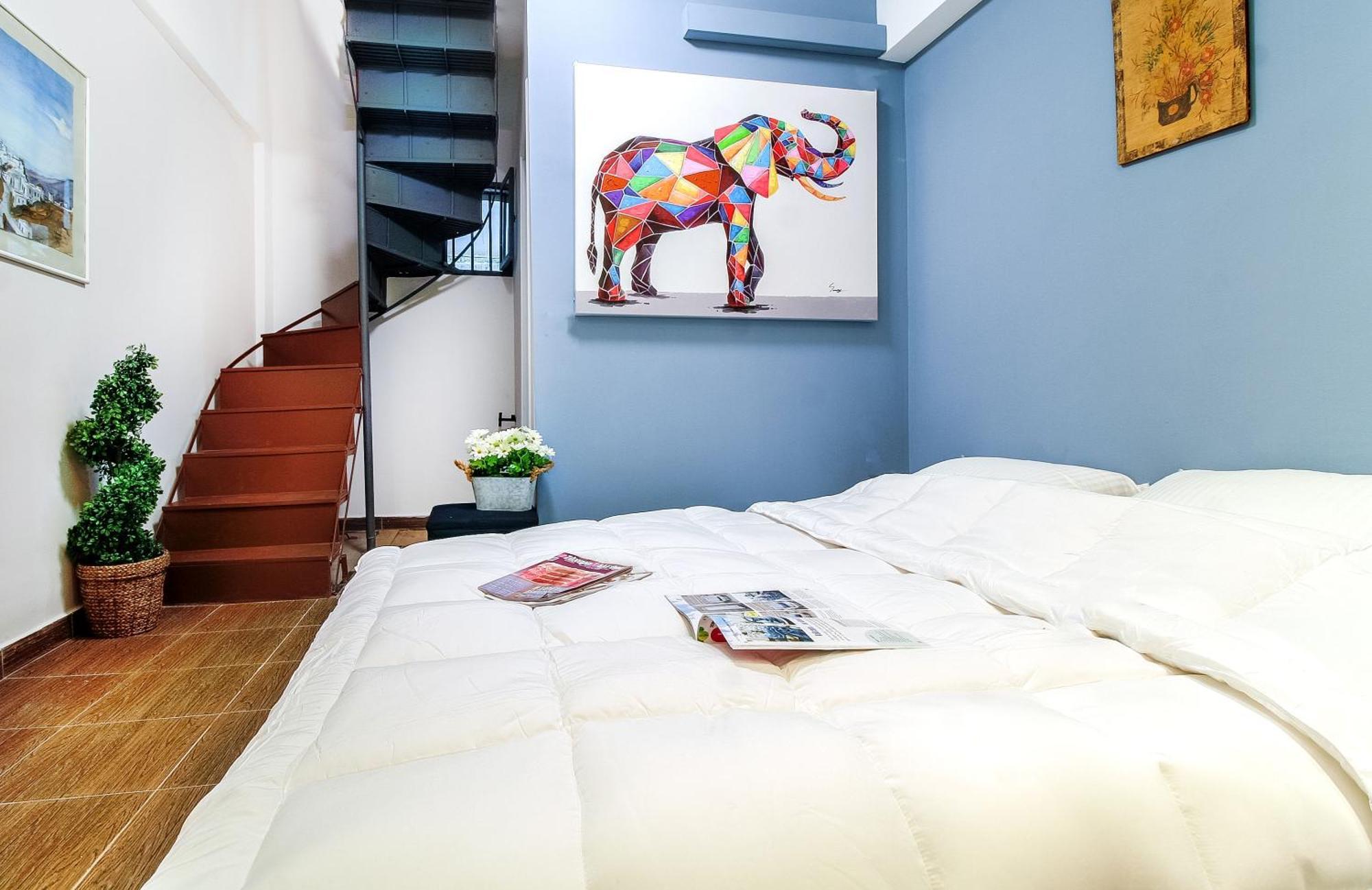 Cozy In 3 Km From Acropolis, 5km Form The Apartment Athens