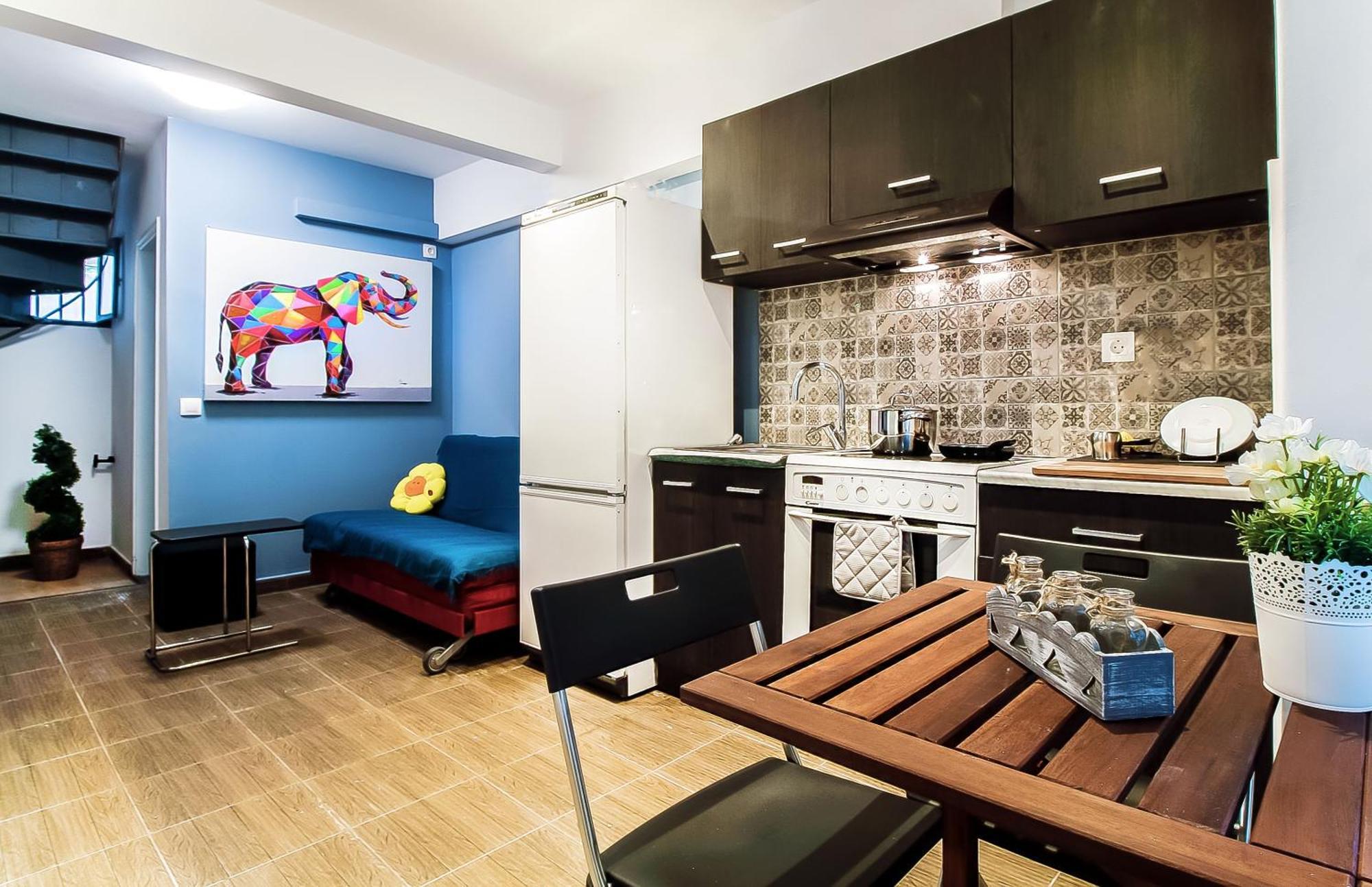 Cozy In 3 Km From Acropolis, 5km Form The *